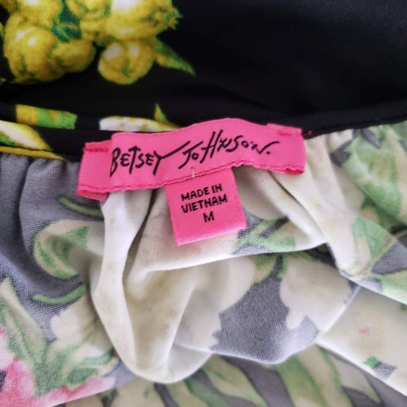 Betsey Johnson floral blouse - Picture 6 of 7